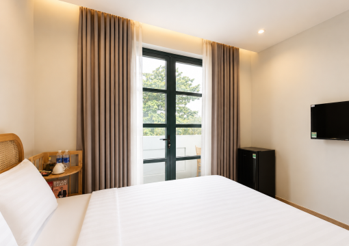 Superior Room Garden View with Balcony